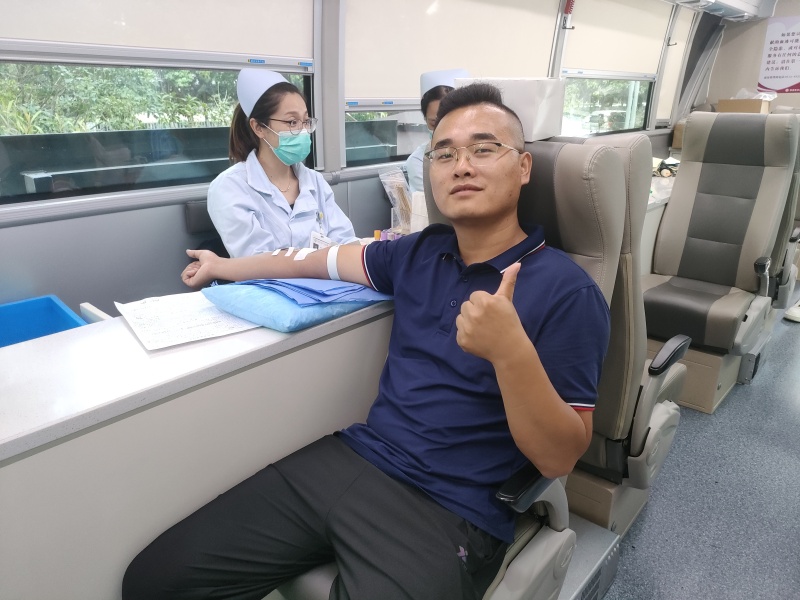 Blood Donation Activity of Employees at QC Solar2_副本.jpg