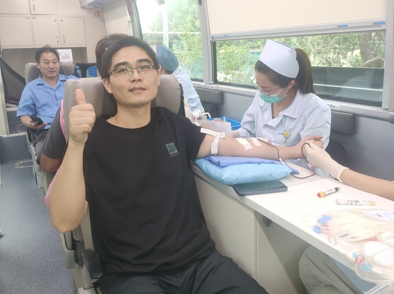 Blood Donation Activity of Employees at QC Solar4_副本.jpg