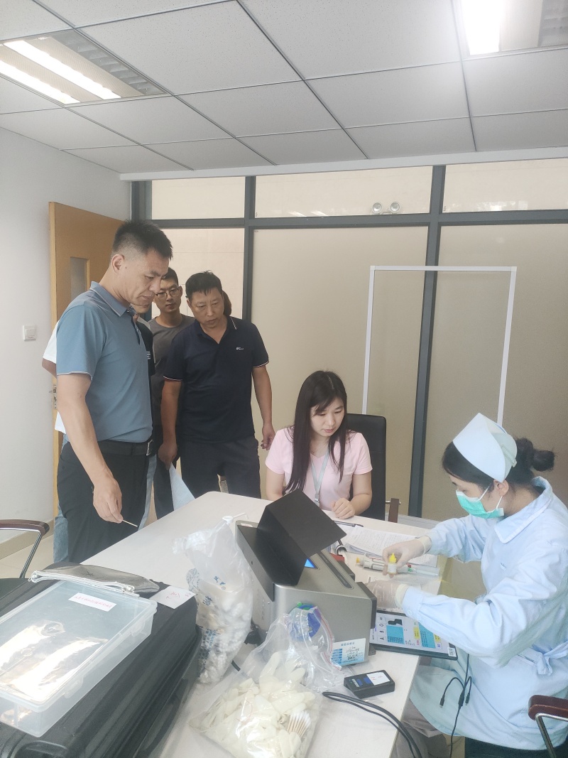 Blood Donation Activity of Employees at QC Solar5_副本.jpg