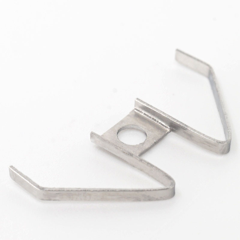 Լուսավորության ուղու զսպանակային սեղմակ