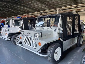 4 Persons Classic Jeep Mini Moke Car with ECC Certificate