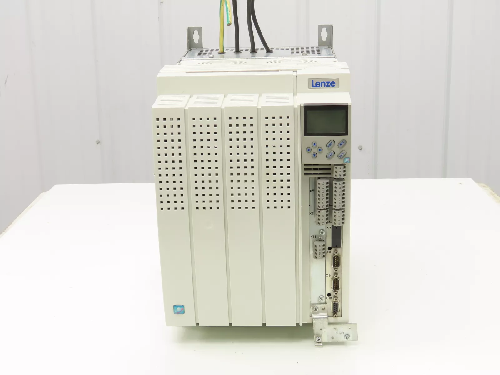 LENZE Inverters 9300-series EVF9327-EVV004