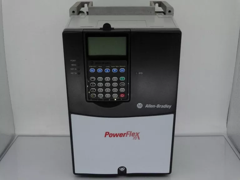 Allen-Bradley Drives PowerFlex 70 20AD034C3AYNANC0