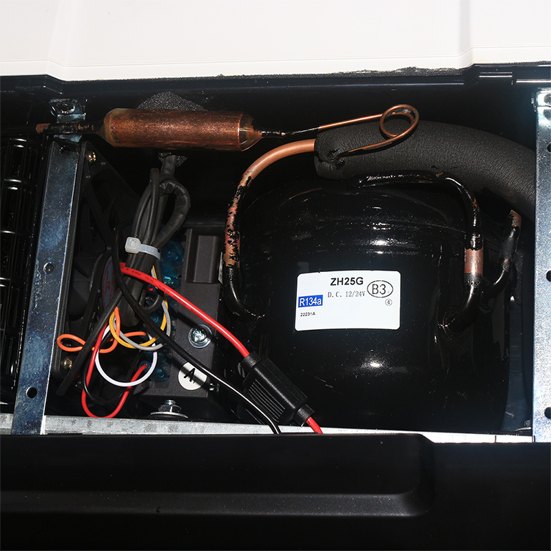 Portable Car Fridge Freezer DC (3)