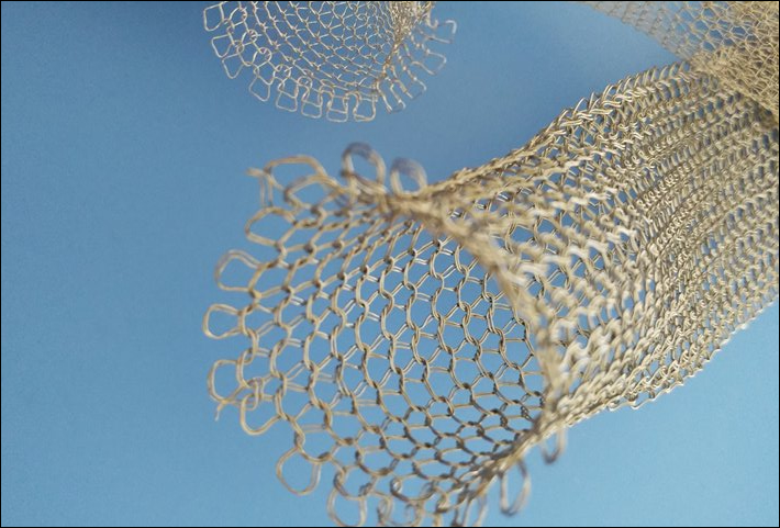 Advanced Surface Inspection for knitted mesh tubes