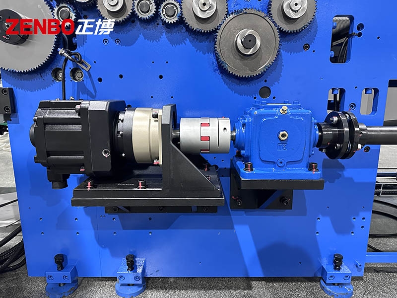 Versão ZB1200CT-450S do acionamento do servomotor sem rolamentos: Tecnologia E180 transferida para sistemas de baixo custo, solução com ótima relação custo-benefício.