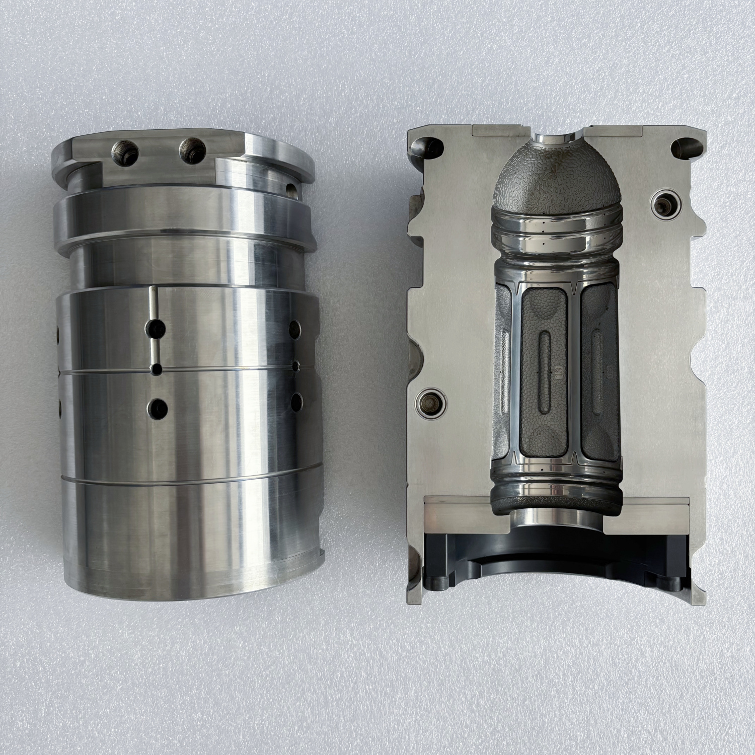 Hot-Fill-Compatible Steel Blow Mould (3)