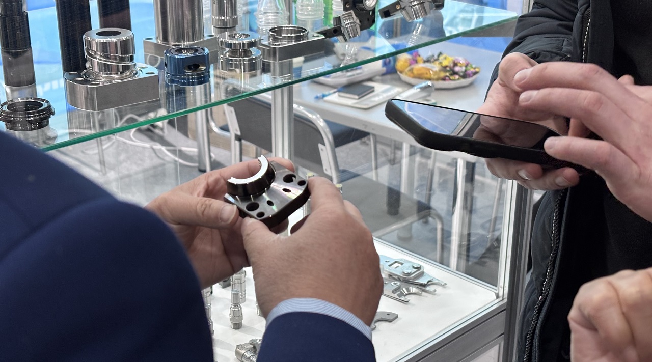 RUPLASTICA 2026 – Actualización del stand de BJY desde Moscú