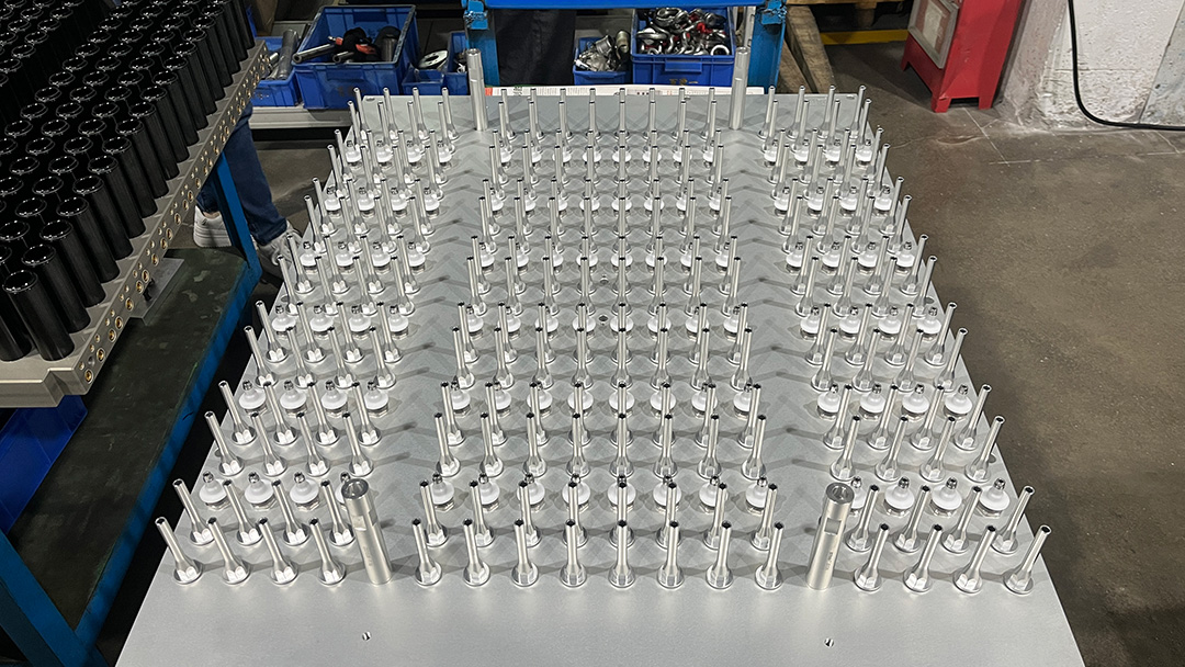 PET preform mold spare parts maintenance.jpg