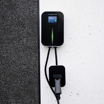 OEM ODM EV Charger 7kW 22kW 16-32A Type1/2 APP OCPP Ethernet LCD Screen Electric Car Wall-mounted Charging Stations