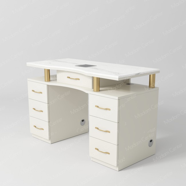 bureau de manucure du centre Madame 1