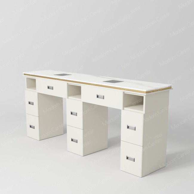 bureau de manucure du centre Madame 1