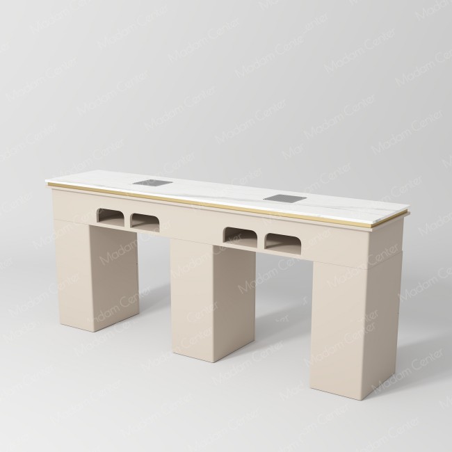bureau de manucure du centre Madame 12
