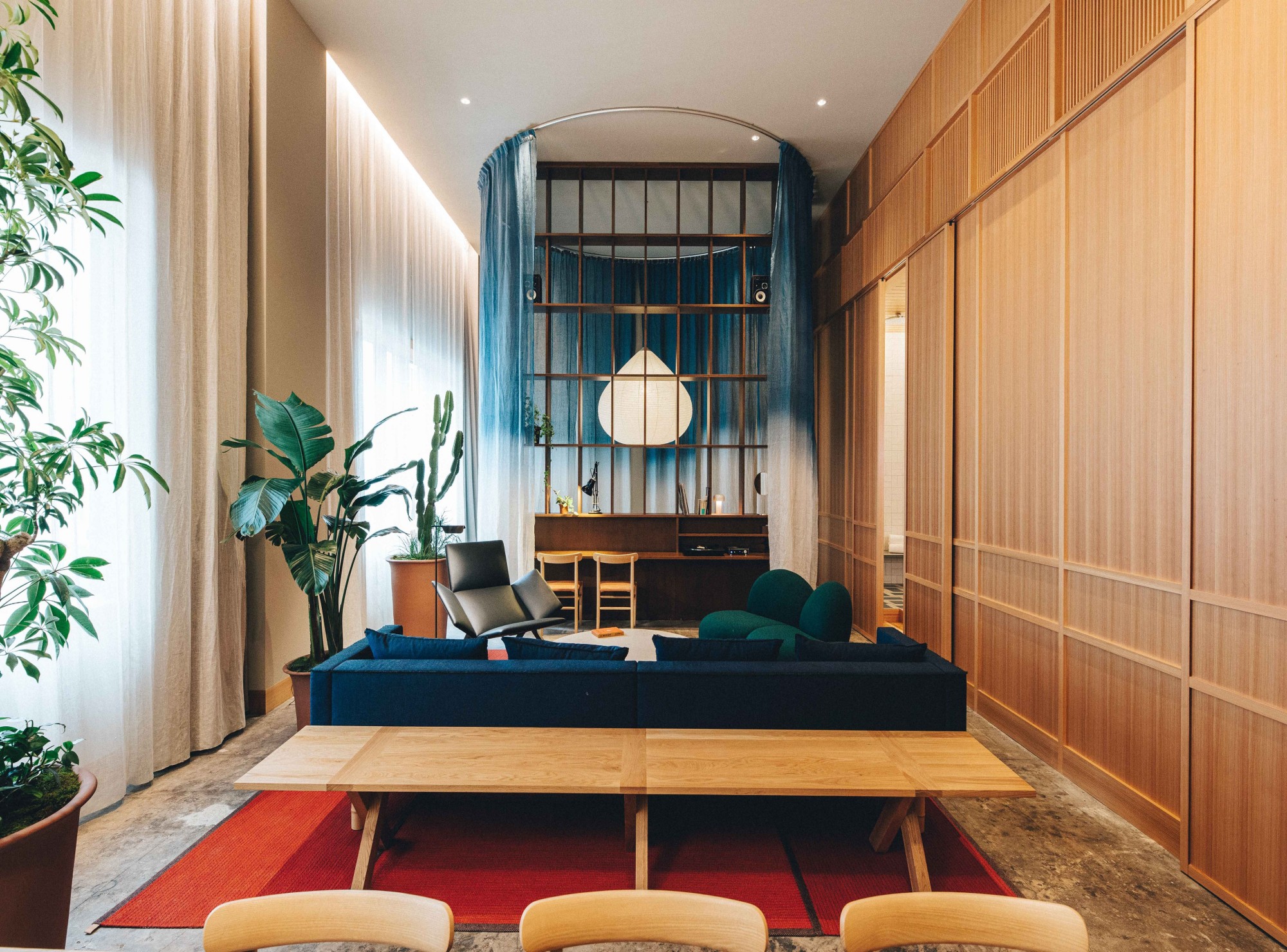 Custom furniture factory works resort hotel fur...