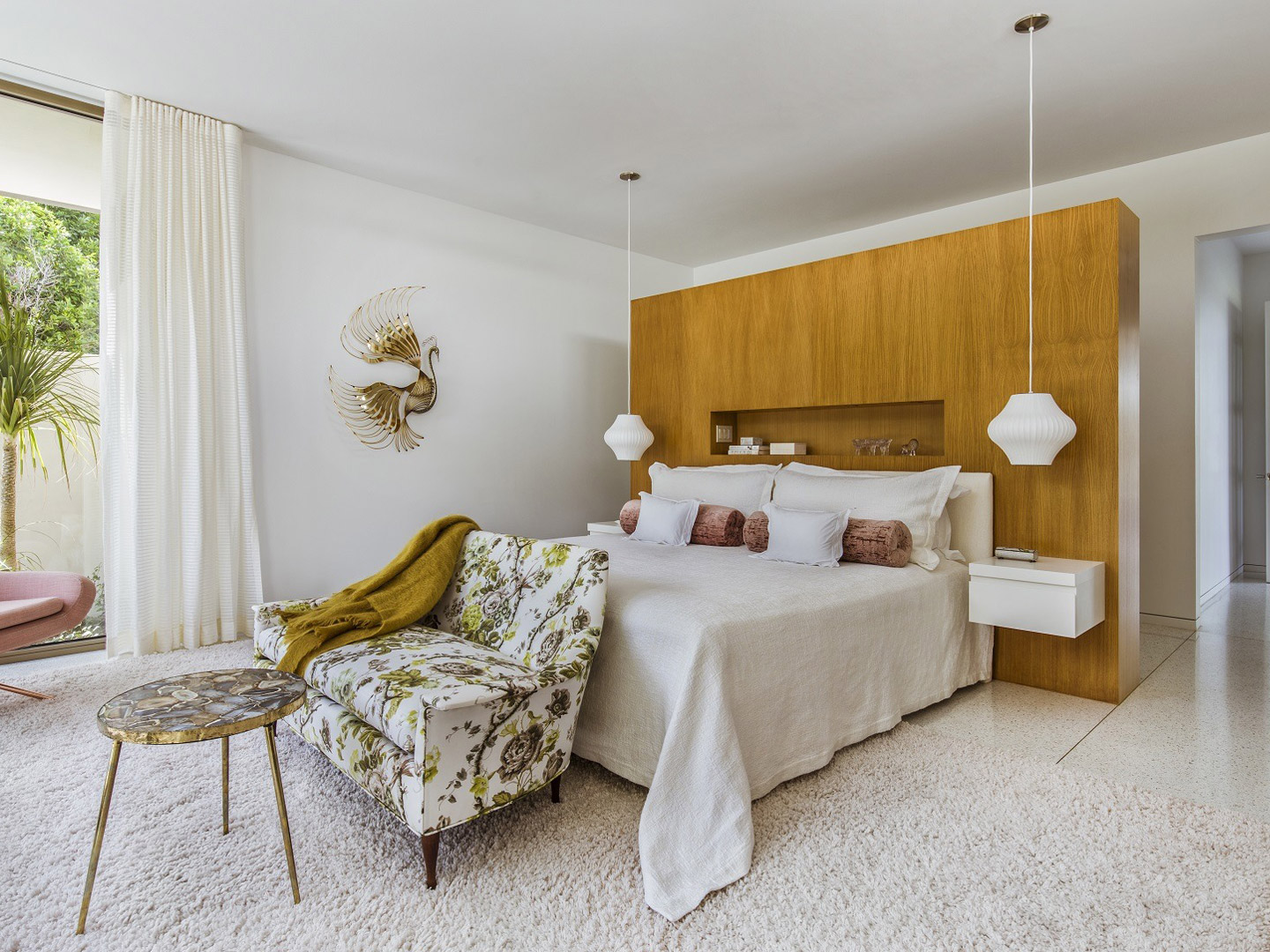 Furniture Hotel factory engineering Custom hotel room beds J-586