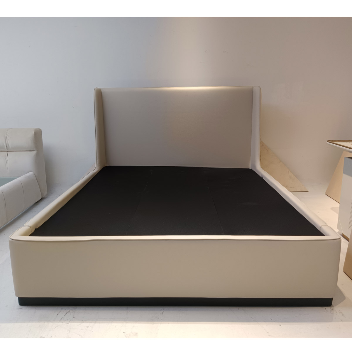 Express Hotel Suite Custom double bed H718
