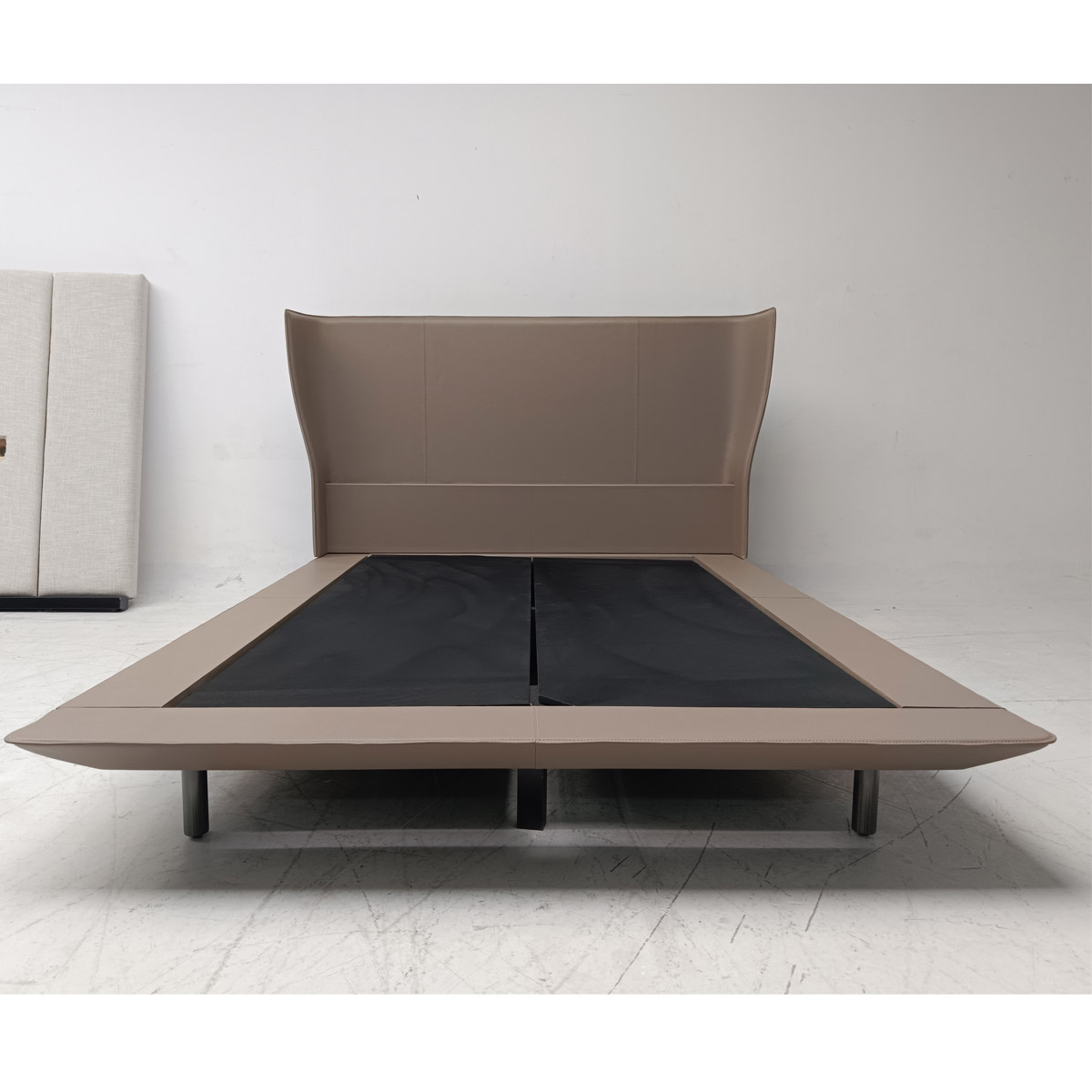 Shanxi customer double bed assembly effect...