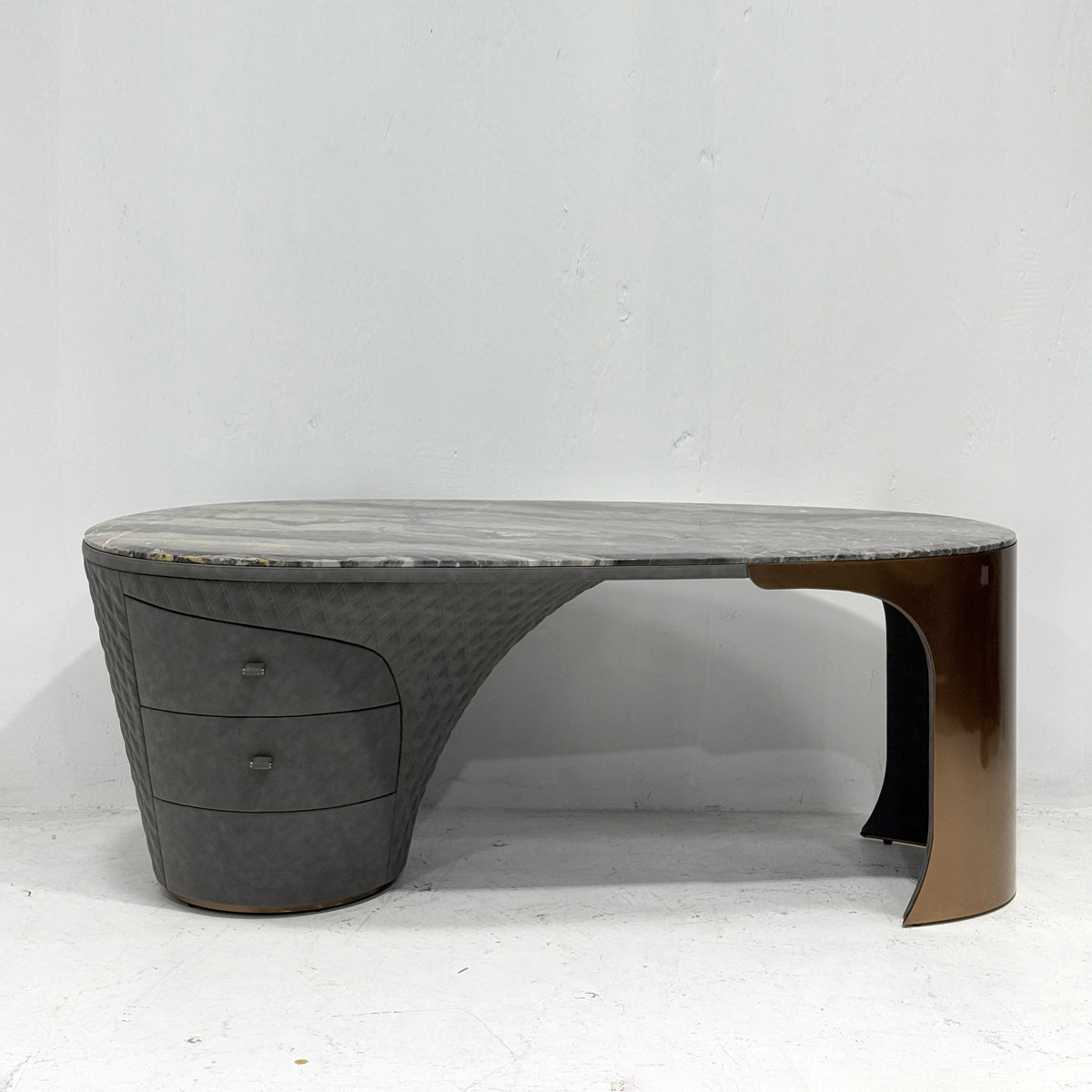 Luxury Italian desk H950