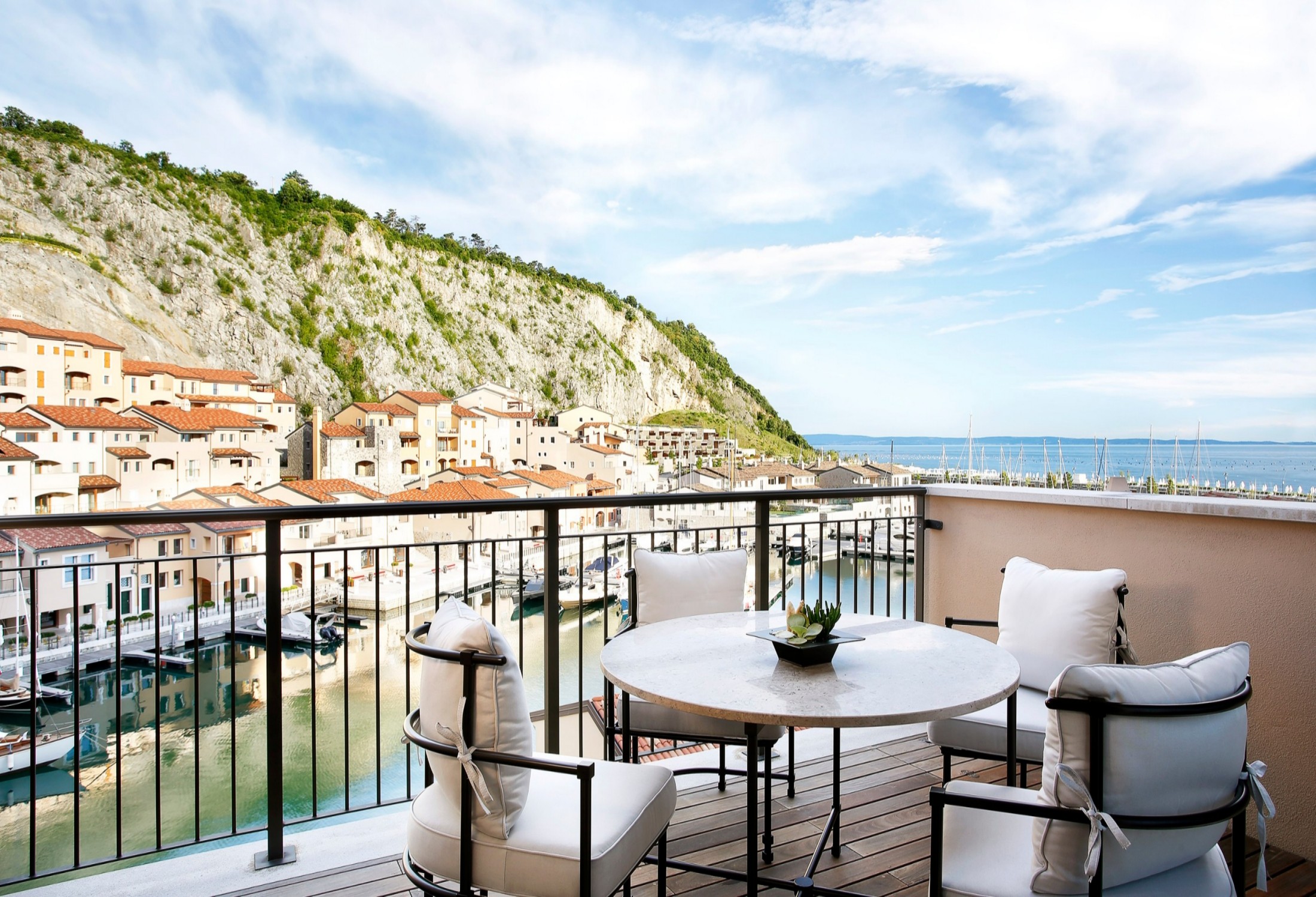 Modern high-end customized resort hotel furniture J-1013