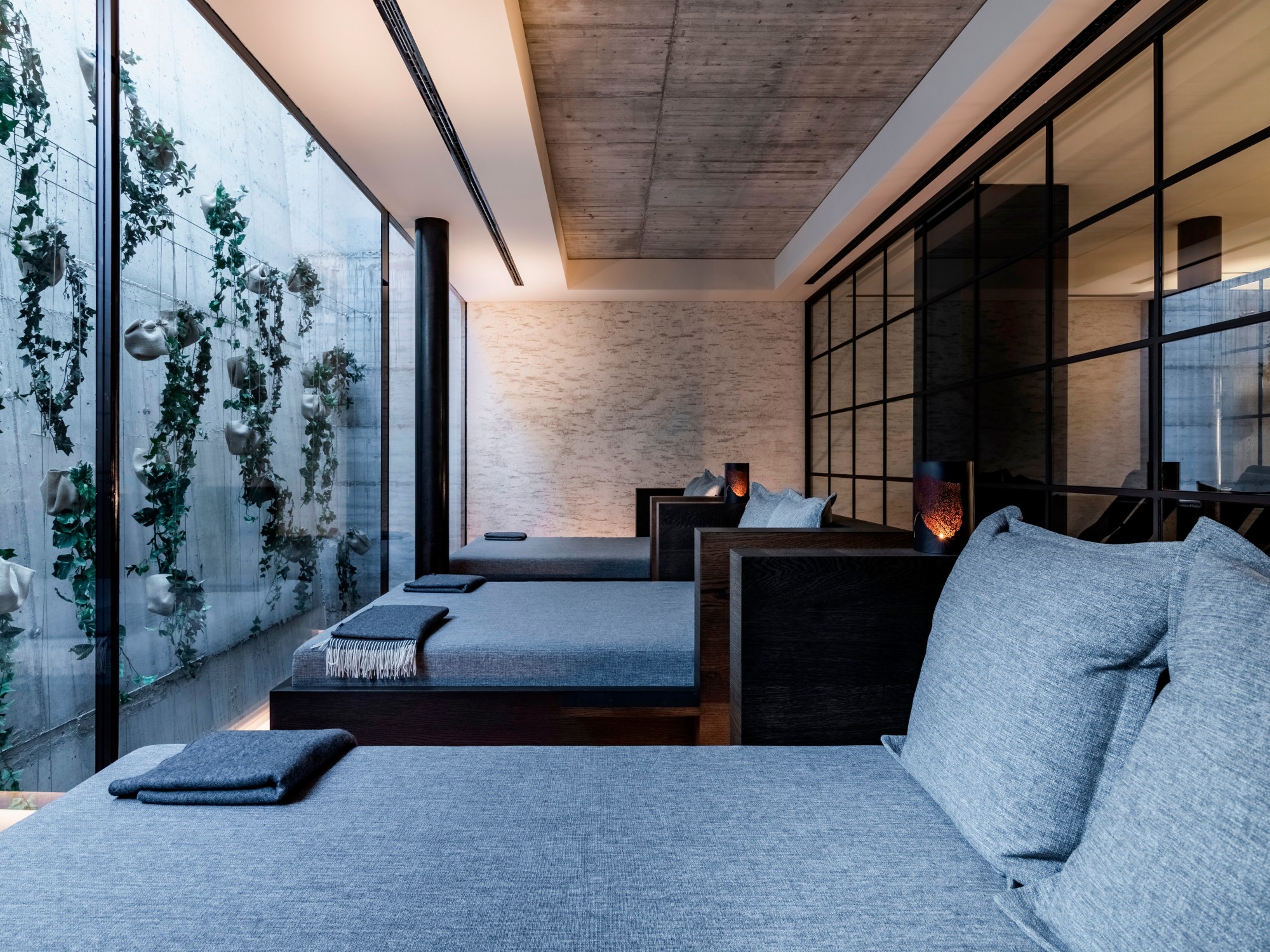 Modern B&B resort hotel furniture source factory J-1016