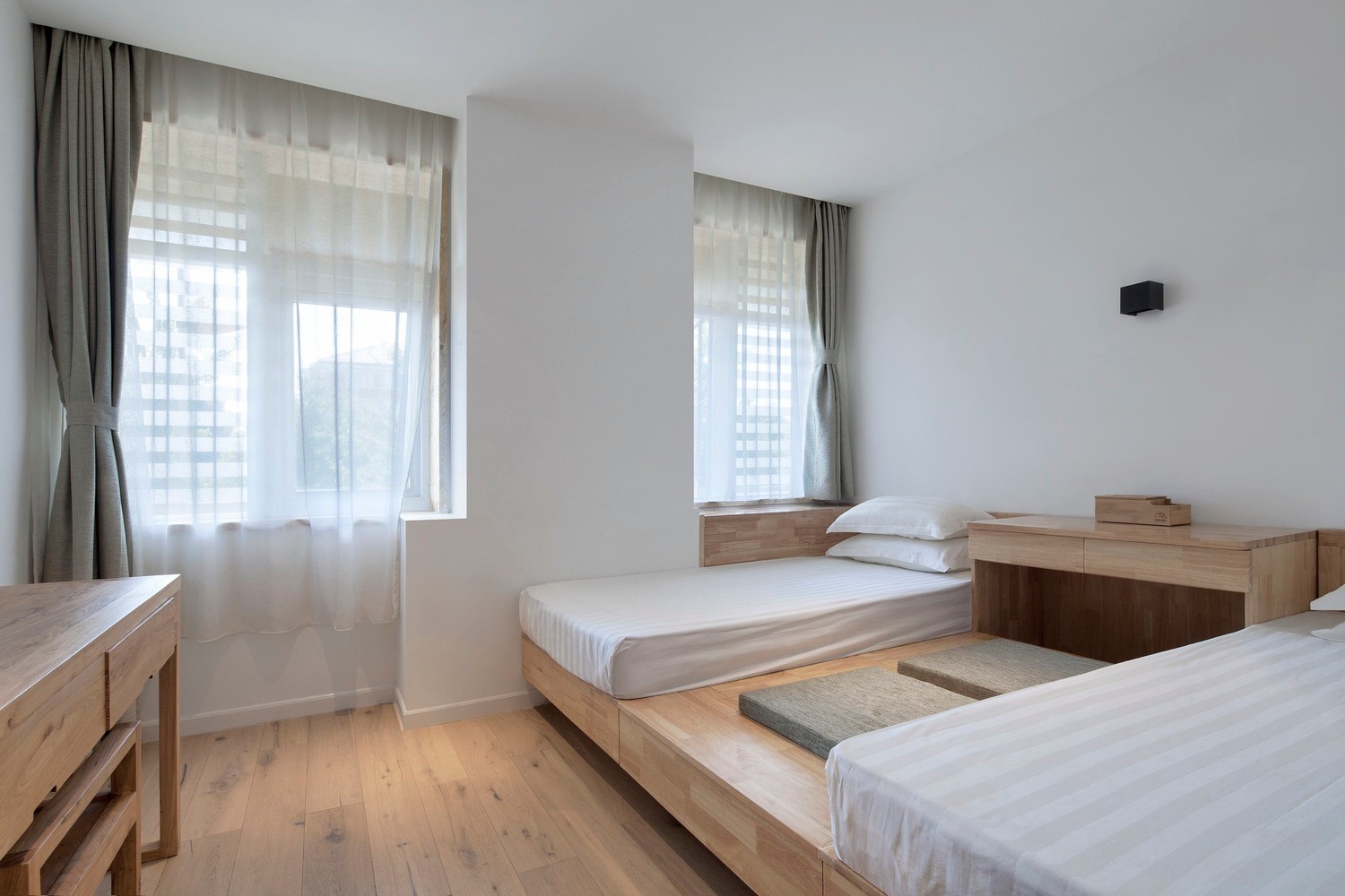 B&B resorts customized hotel full set of furniture J-959