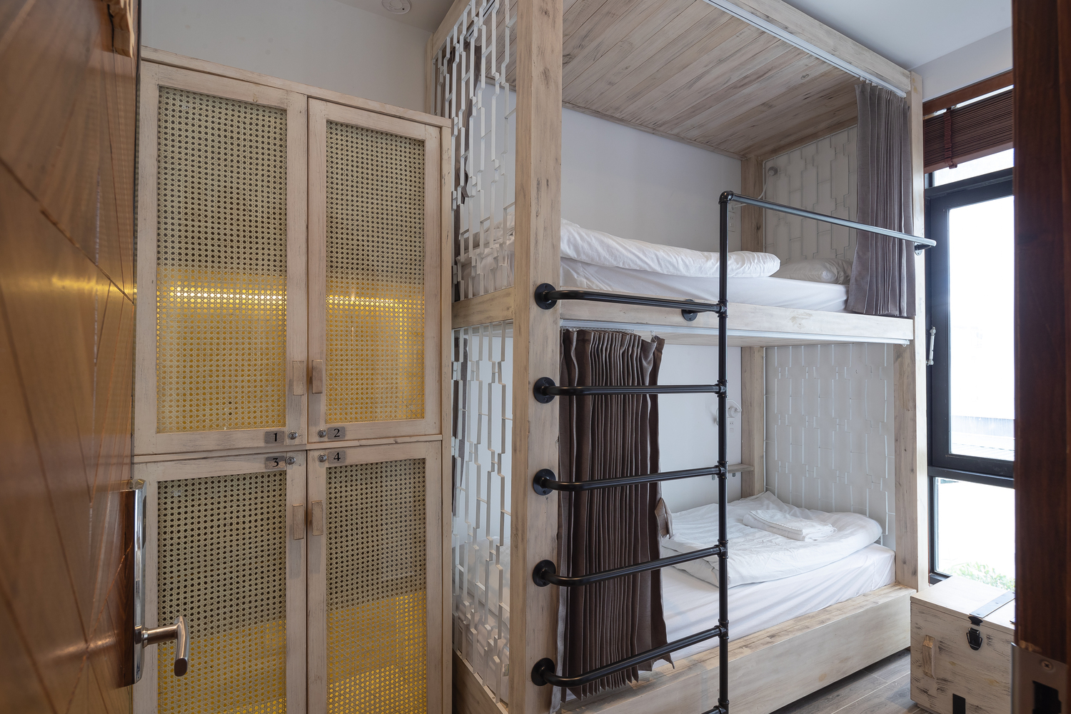 Simple club project hotel customized furniture J-957