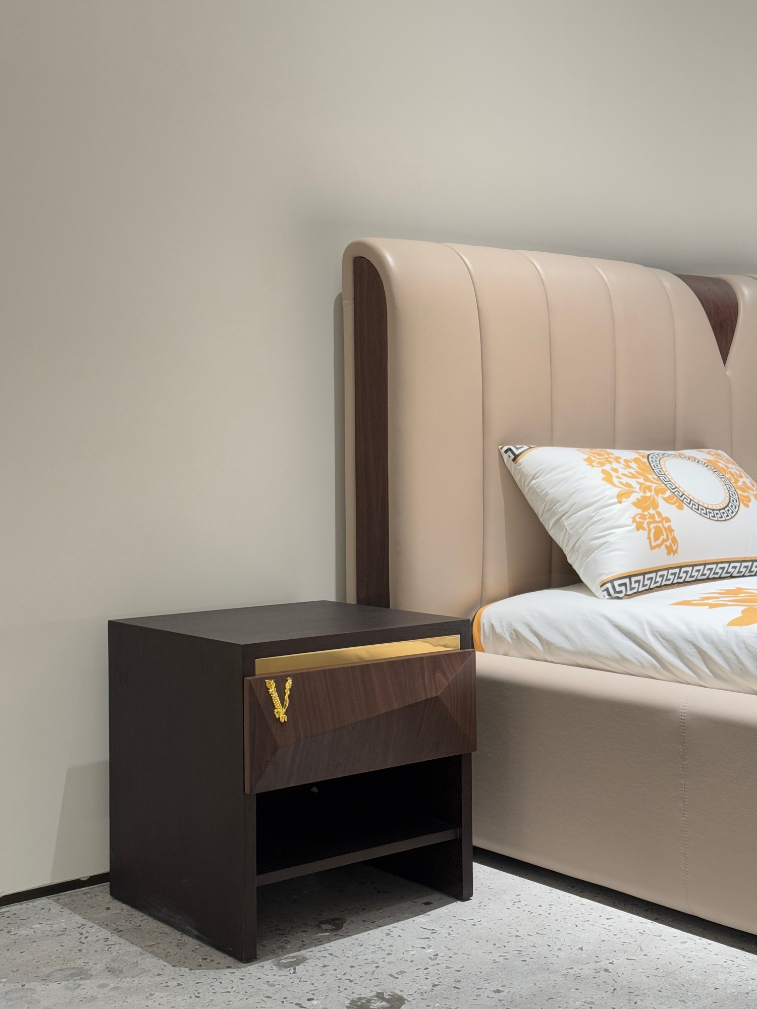 Designer custom double bed H1102