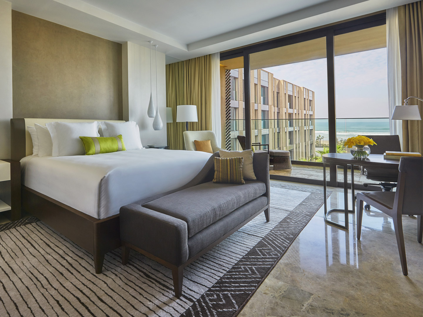 Modern project project villa customized hotel furniture set J-812
