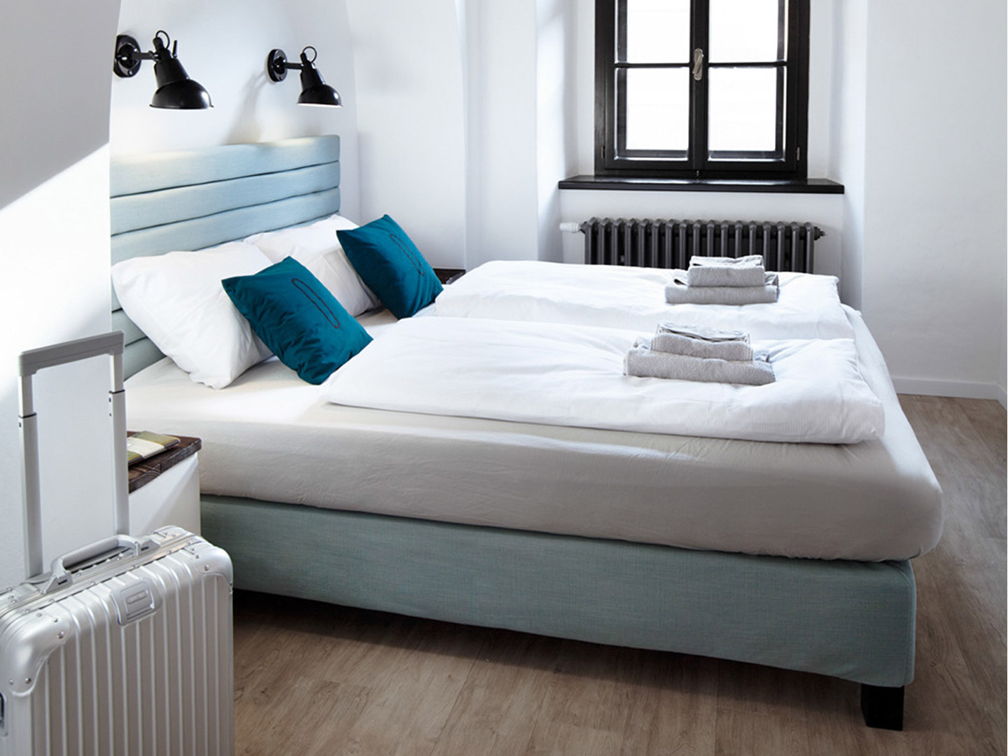 Modern minimalist B&B hotel designer furniture ...