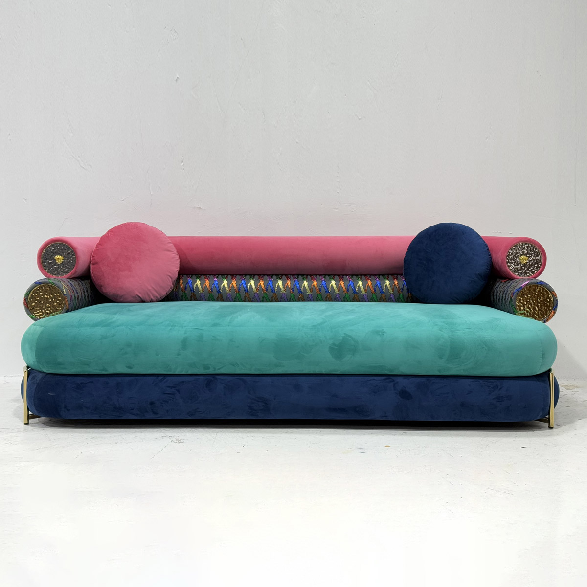 Shanghai customer customized sofa H1099