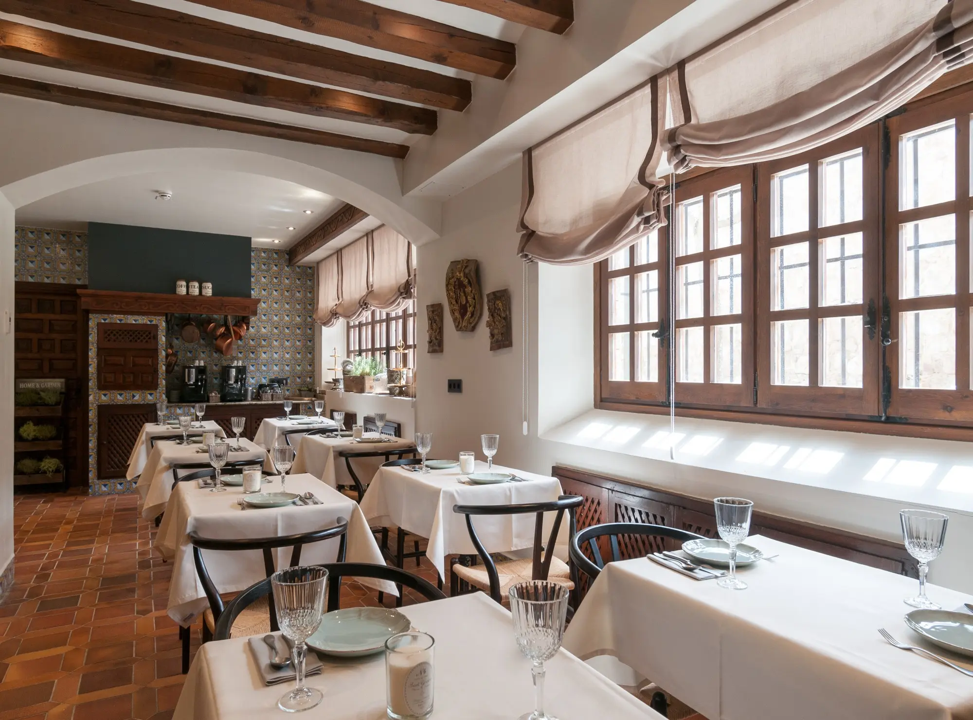 Resort Hotel Rooms Restaurant Furniture Hotel furniture factory J-462