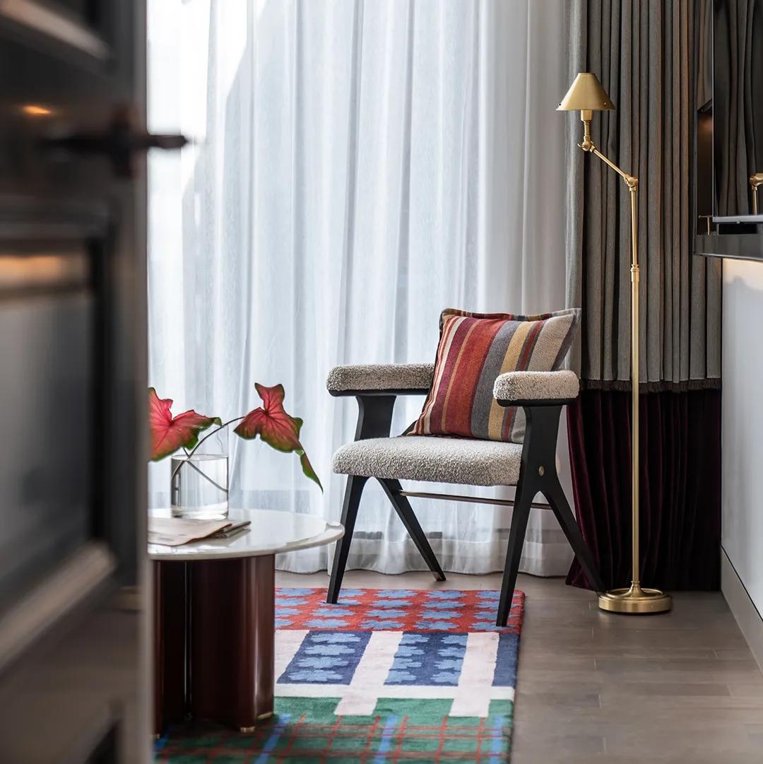 Furniture Wholesaler for Hotels GD82