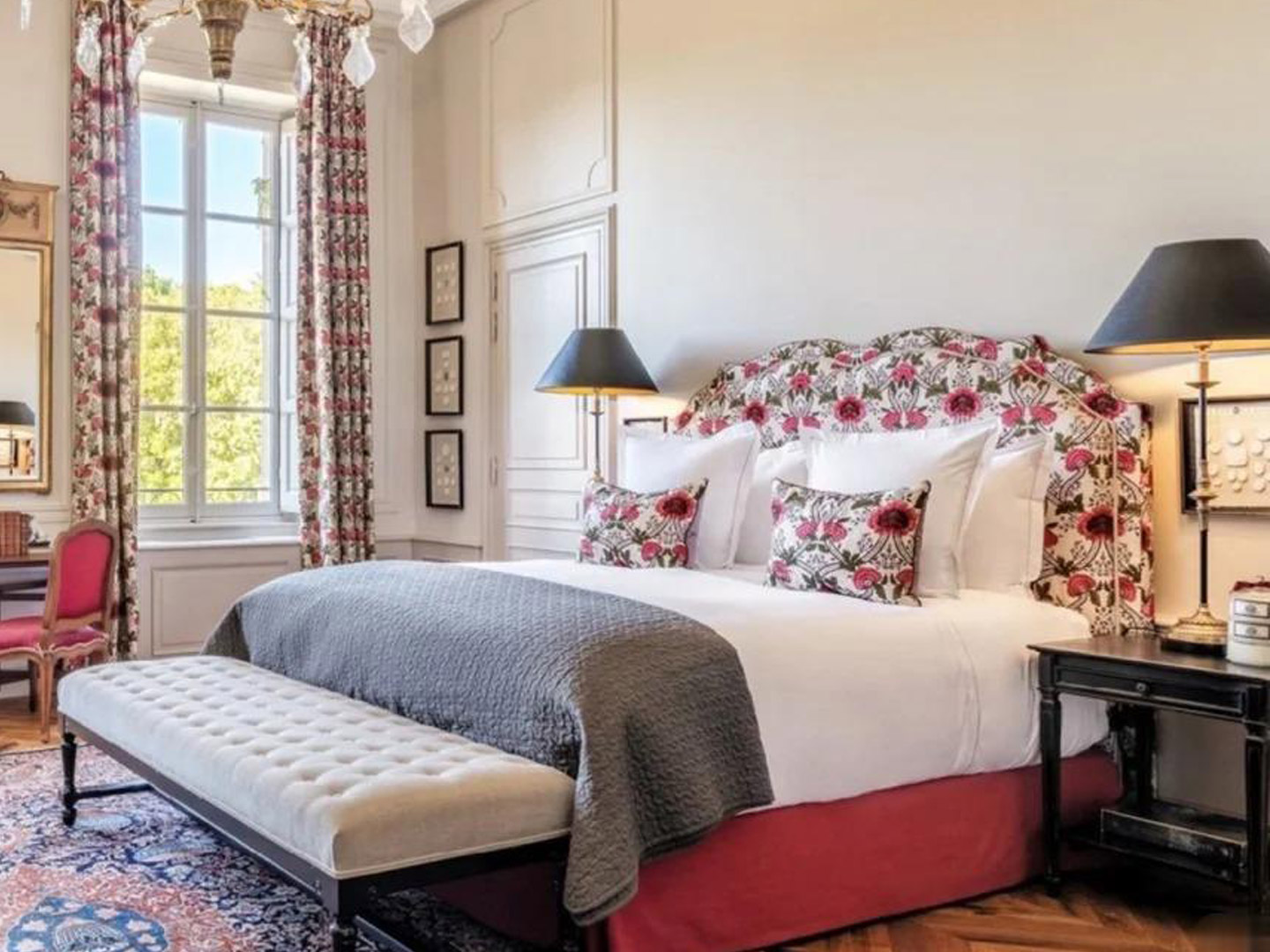 Furniture supplier for century-old wineries in Provence GD709