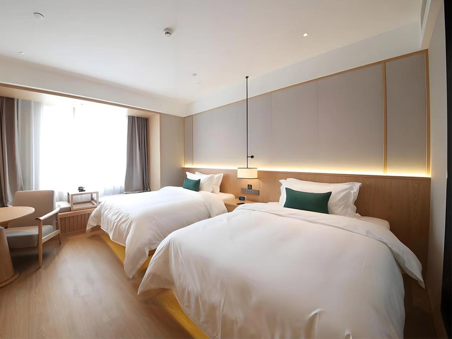 Customized hotel furniture and room sets for engineering projects GD150