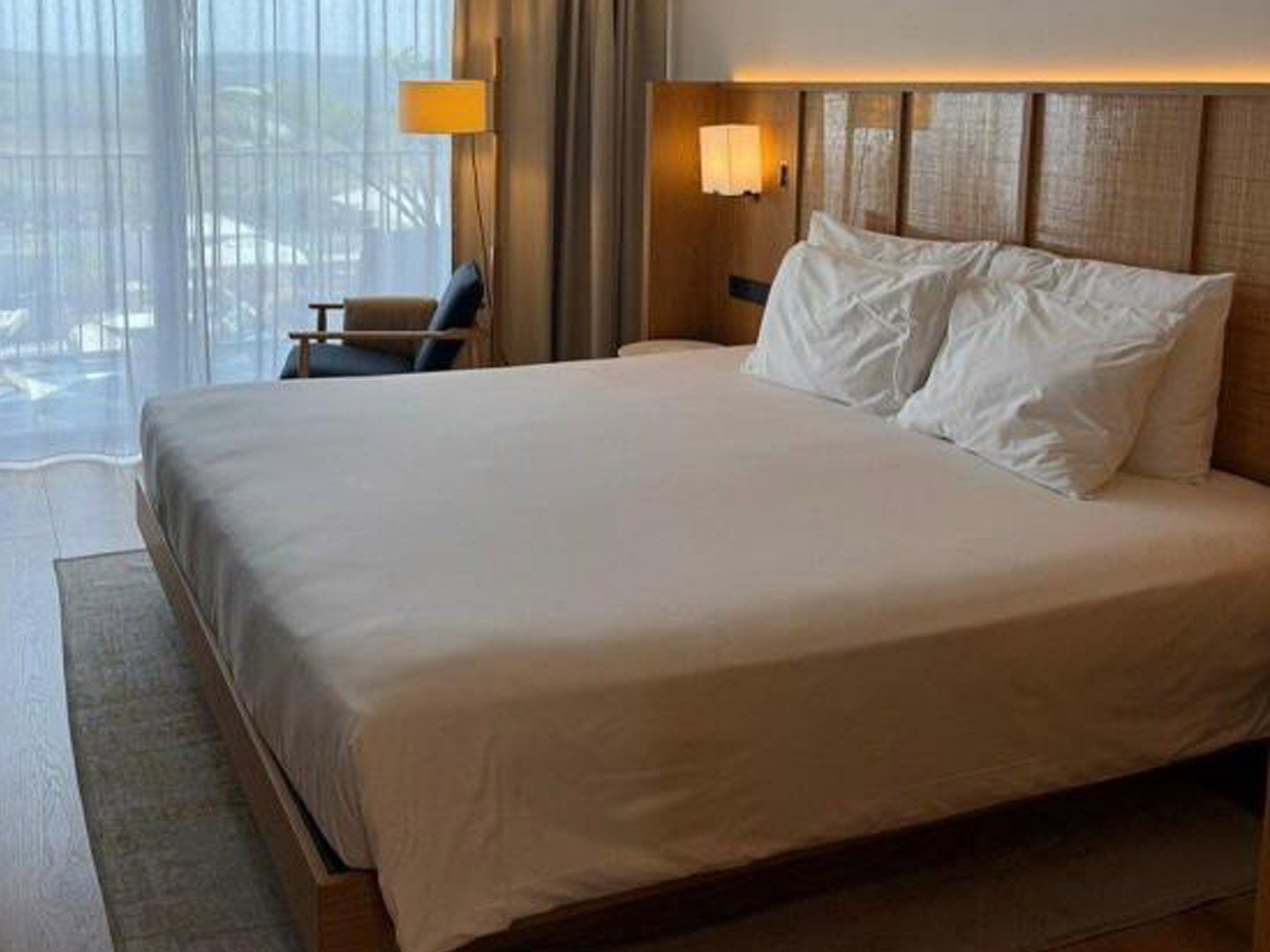 Customized Resort Hotel Room Furniture Set GD21