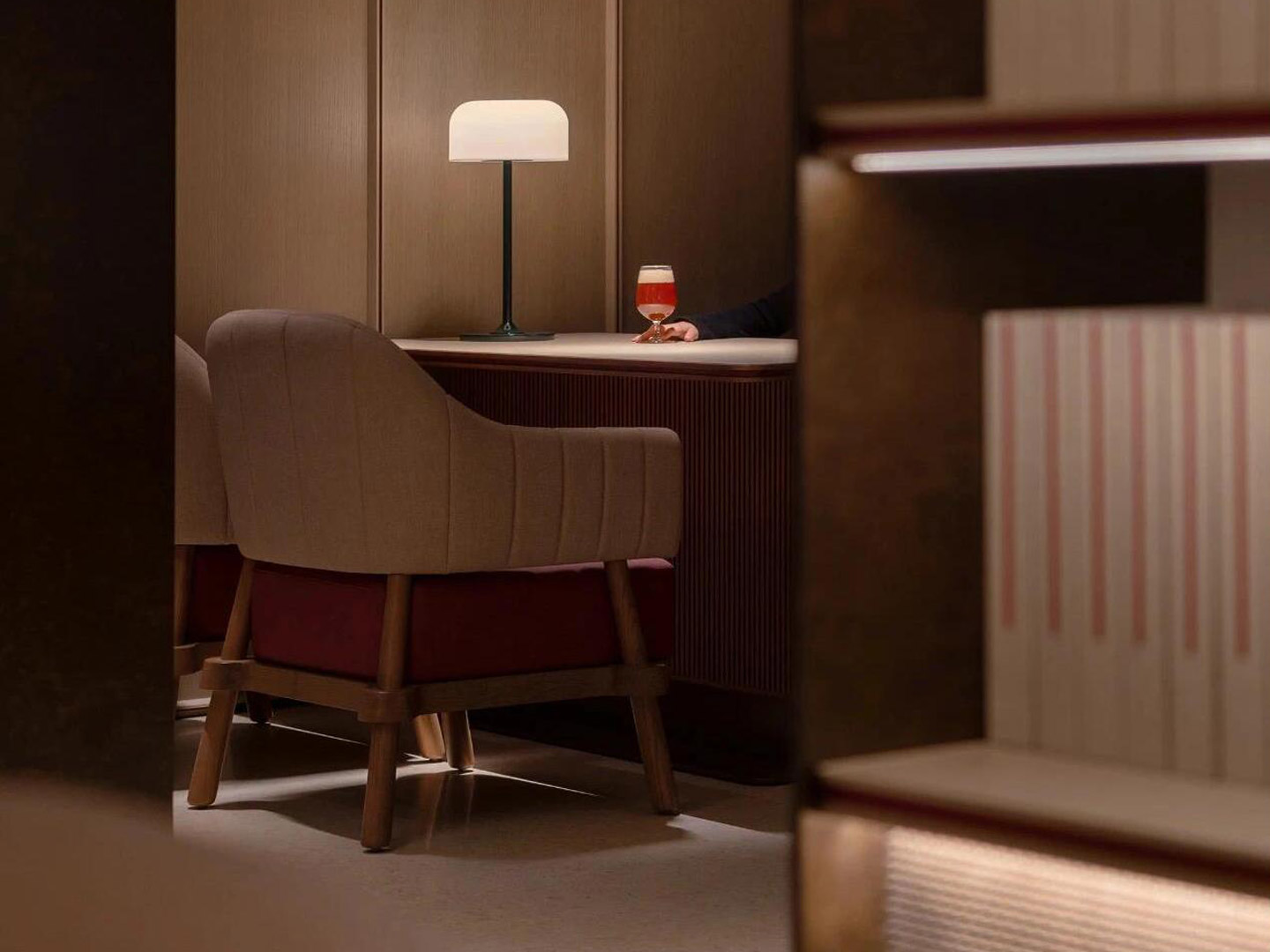 High-end custom-made hotel and residential bedroom furniture GD71