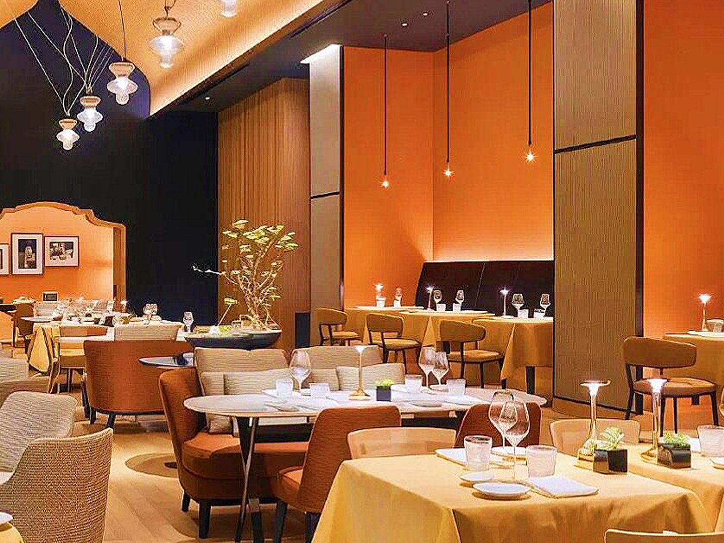 Furniture Set for the Bvlgari Hotel Restaurant in Tokyo  GD764