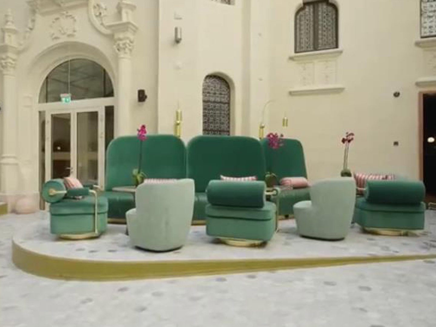 Luxurious furniture designer custom furniture for guest rooms GD772