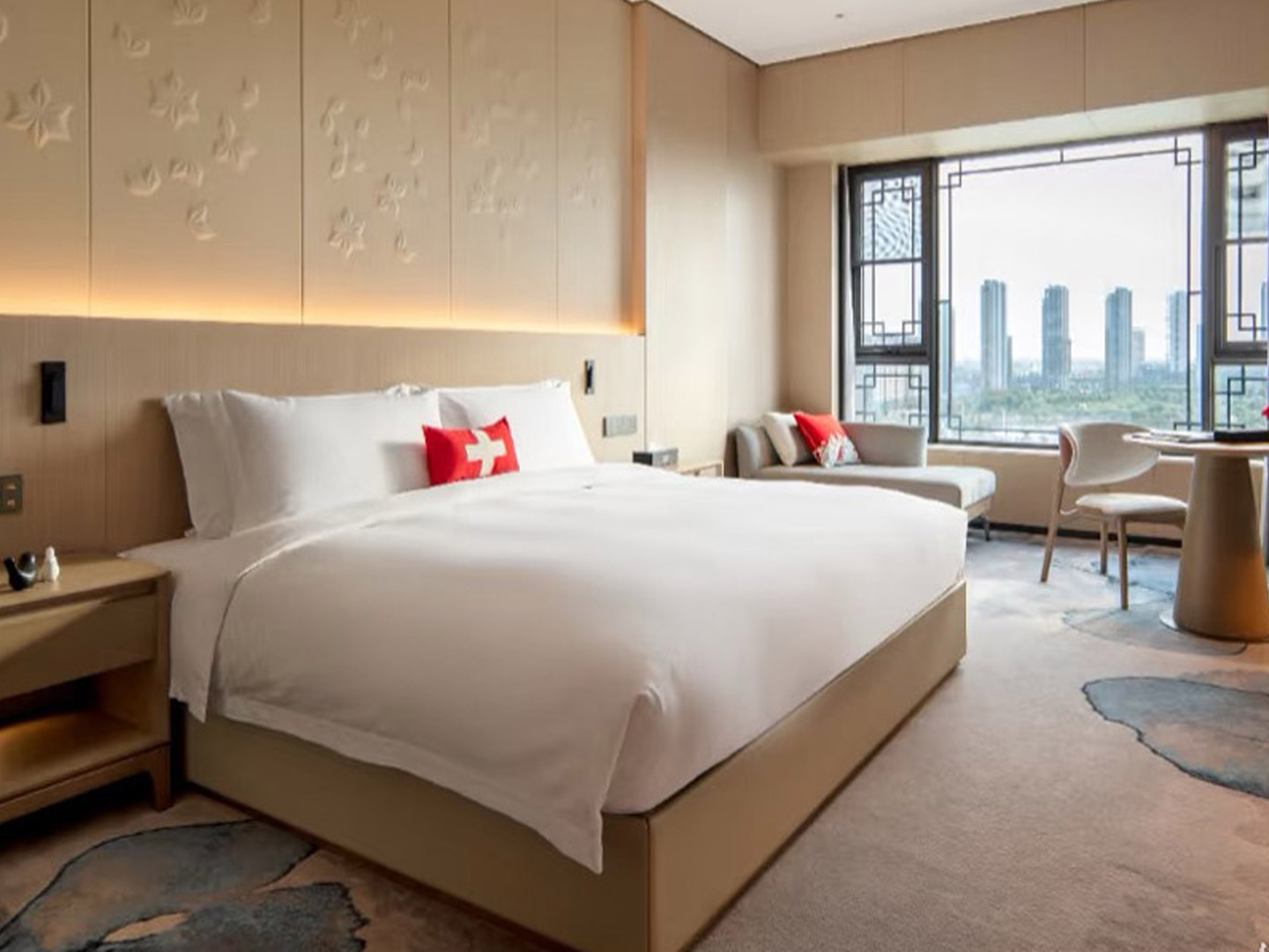 Custom high-end furniture sets for hotels and r...