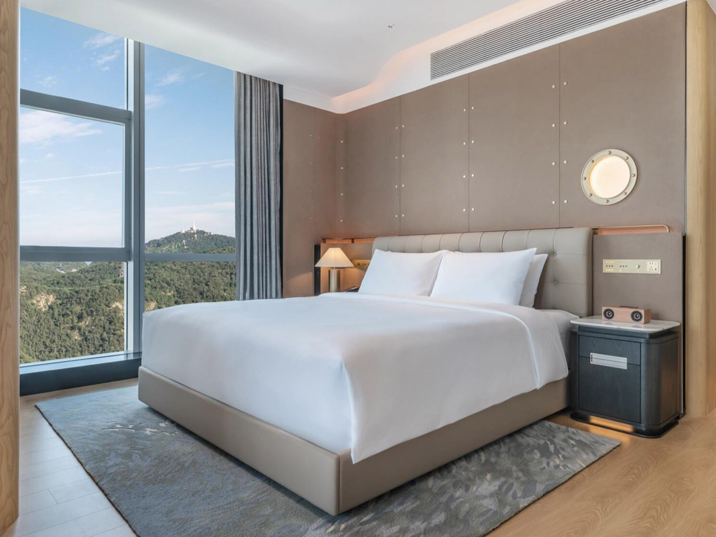 Dalian High-end Hotel Furniture Case GD299