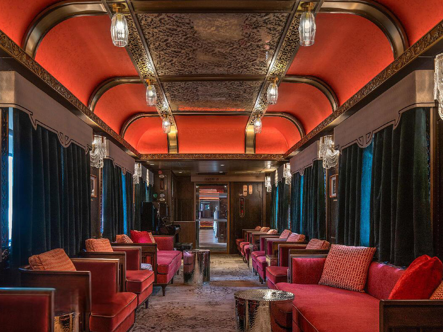 Tourist Train High-end Furniture Customization Factory GD580