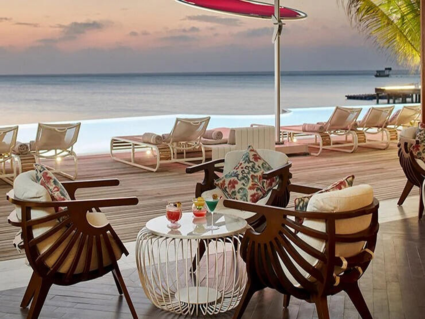 Customized furniture for Maldives resort hotels GD617