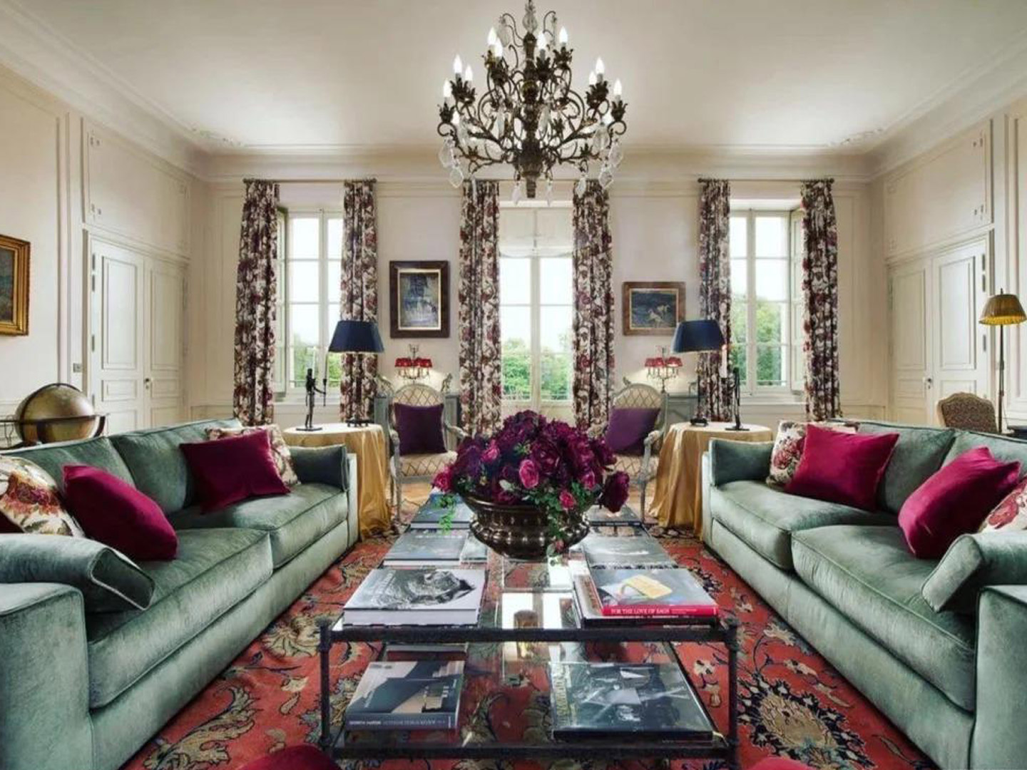 Furniture supplier for century-old wineries in Provence GD709