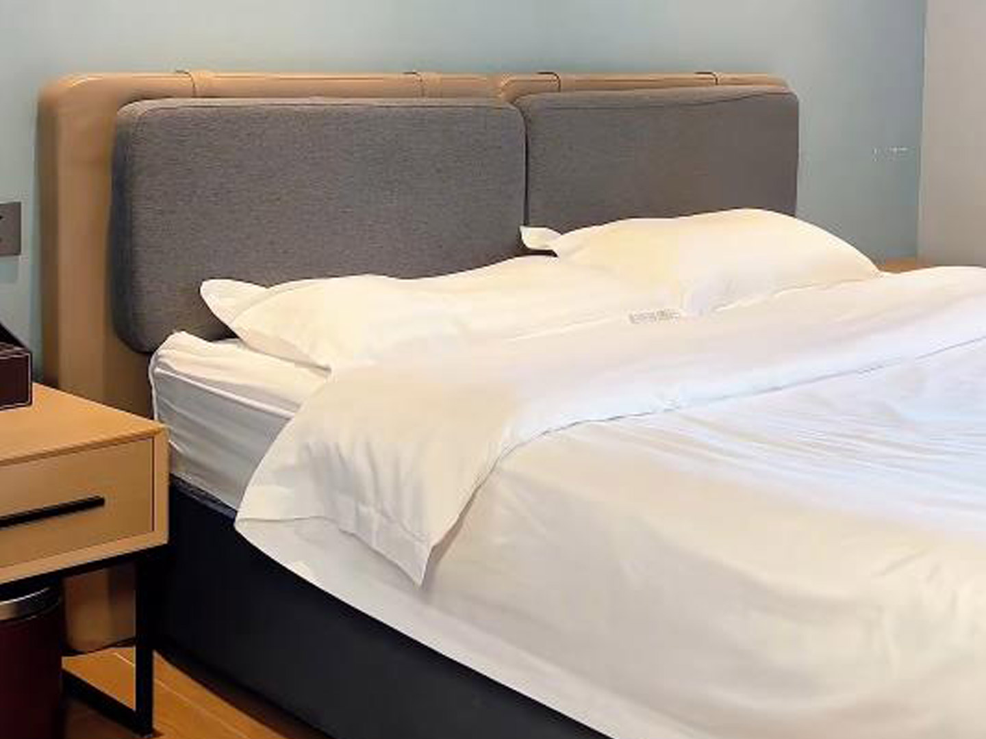 Apartment furniture, bedroom furniture set G01