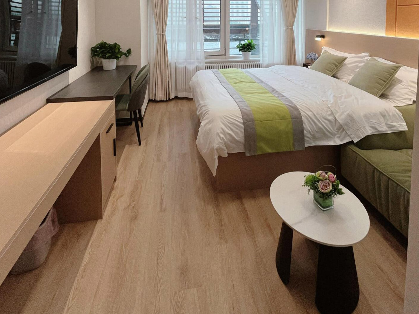 Customized furniture for rental apartments G27