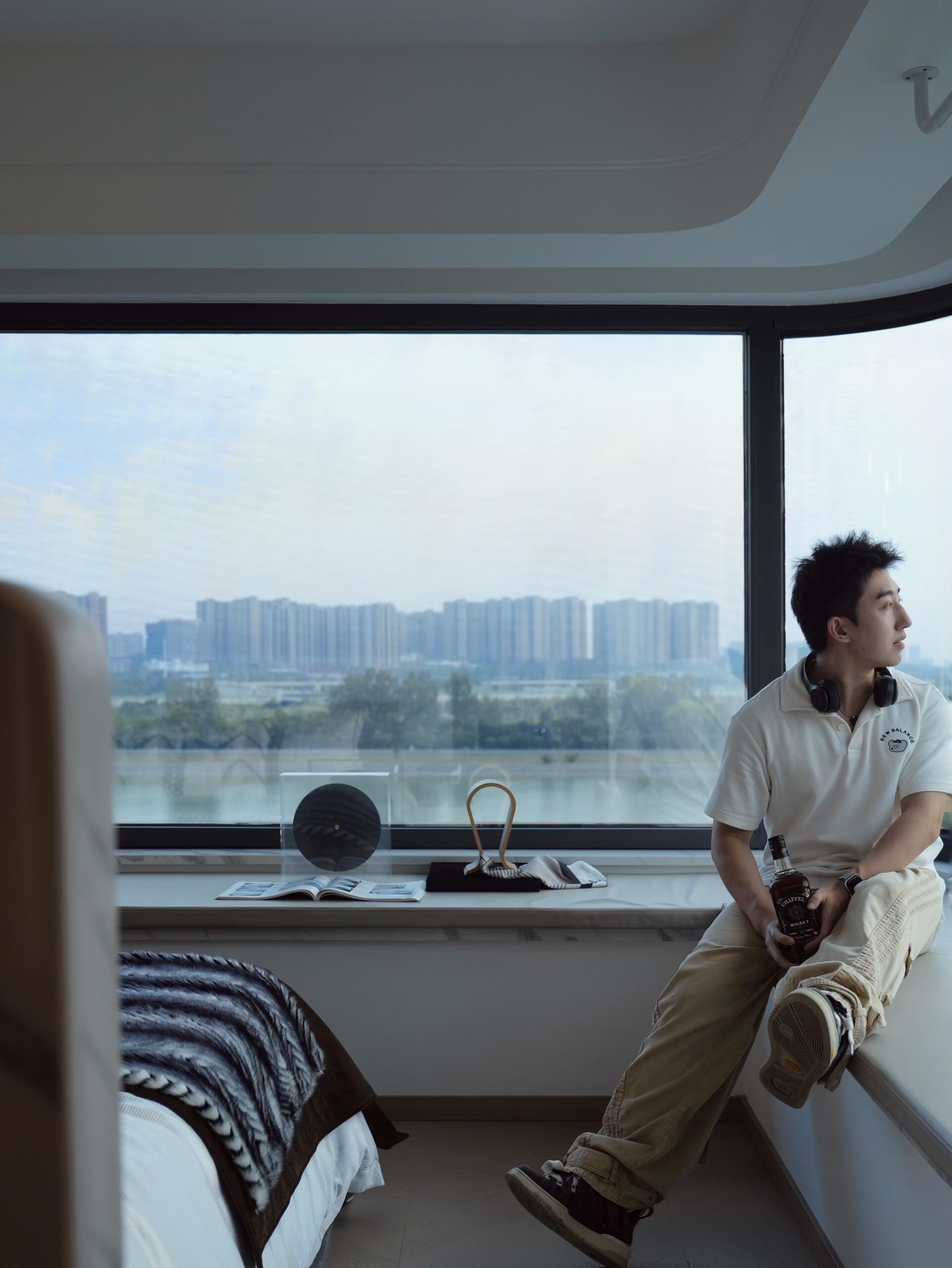 Detached apartment interior design and custom furniture G77