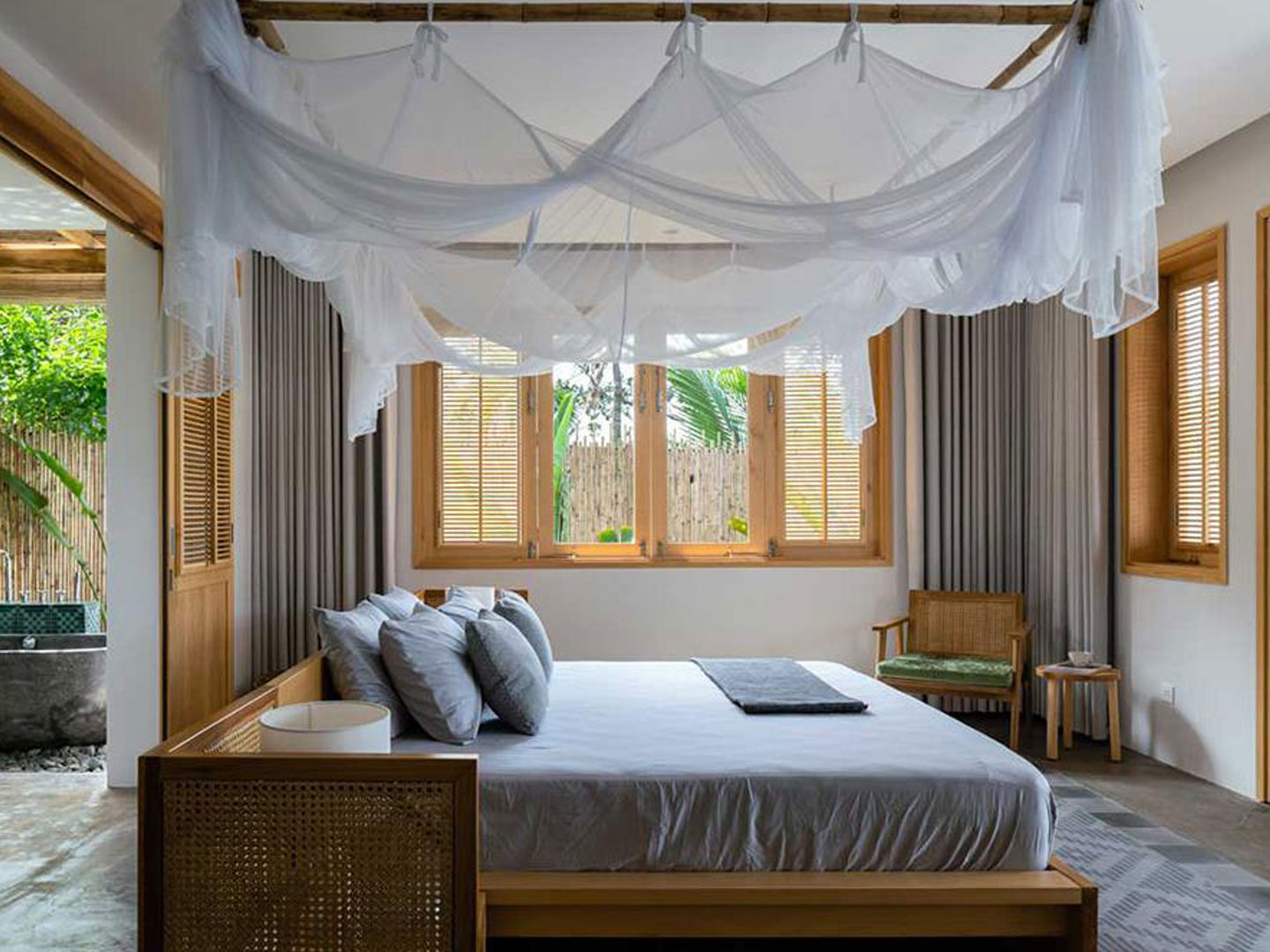 bed F-033 (3).jpg