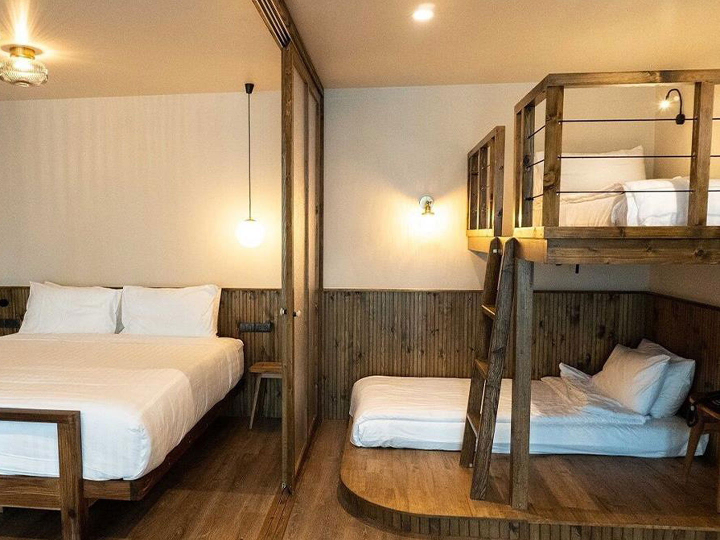 BED F-060 (4).jpg