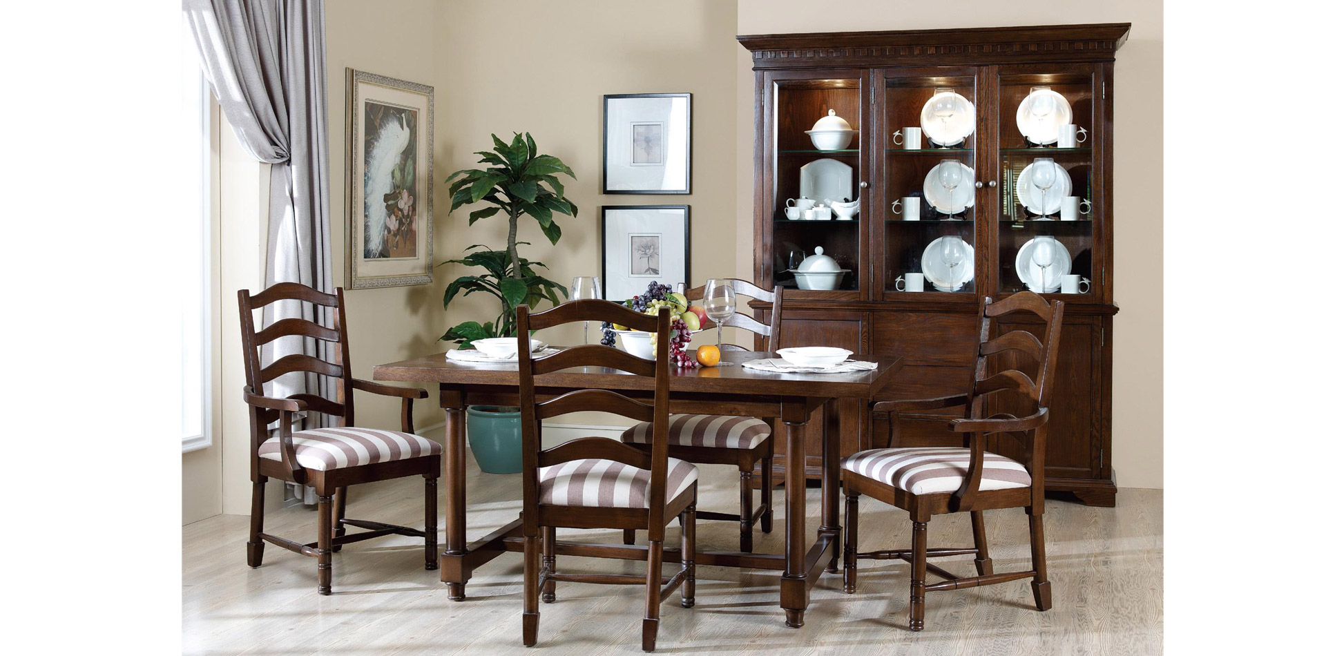 wooden furniture  dining room furniture B064