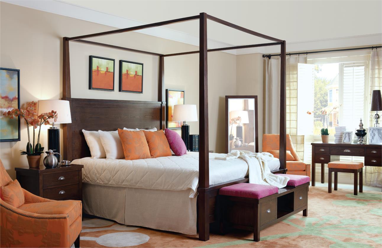 Solid wood double bed B082